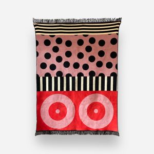 Designerski koc bawełniany Caregiver Pink B**bies, różowo-pomarańczowy, geometryczny wzór od Hogai.