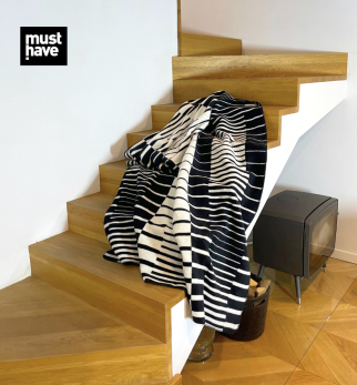 Koc Op-Art Pianoforte projektu Maurycego Gomulickiego dla Hogai – nagrodzony Must Have na Łódź Design Festival.