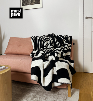 Koc Op-Art Sea Sunset projektu Maurycego Gomulickiego dla Hogai – nagrodzony Must Have na Łódź Design Festival.