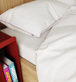 Biała pościel bawełniana Drifter z fioletową lamówką – komplet pościeli 100% bawełna satynowana od Hogai.