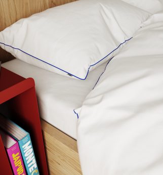 Biała pościel bawełniana Drifter z kobaltową lamówką – komplet pościeli 100% bawełna satynowana od Hogai.