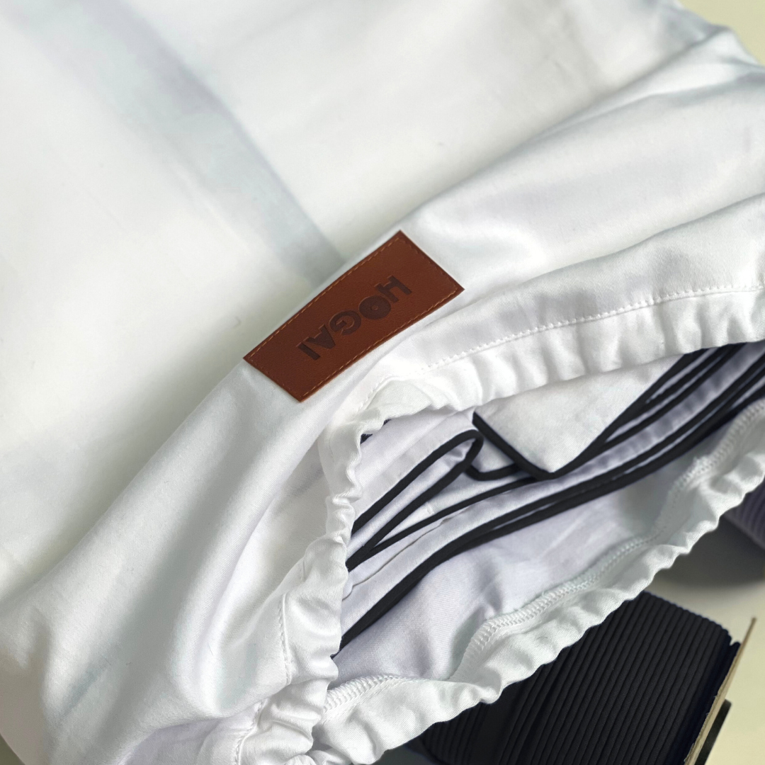 Biała pościel bawełniana Drifter z czarną lamówką – komplet pościeli 100% bawełna satynowana od Hogai.